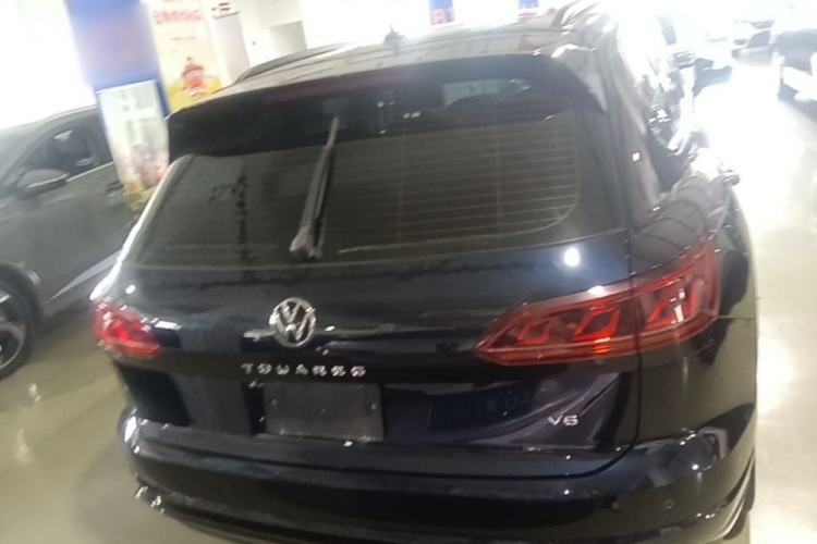 Used Volkswagen Touareg 2021 3.0 TSI Luxury Edition Black Diamond Sport Package Rear