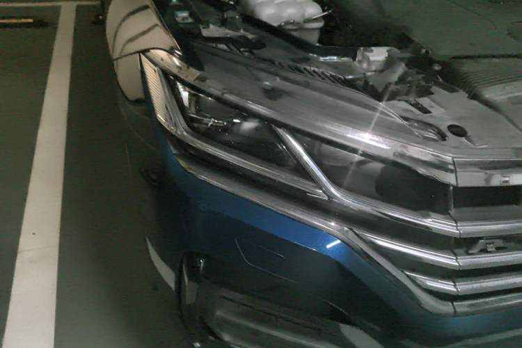 Used Volkswagen Touareg 2021 3.0 TSI Prestige Edition Classic Sport Package Right Front Headlight