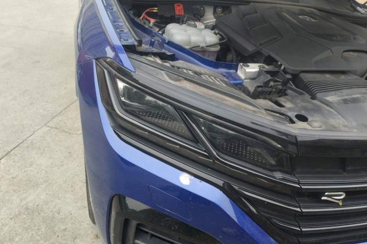 Used Volkswagen Touareg 2021 3.0 TSI Prestige Edition Right Front Headlight