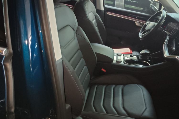 Used Volkswagen Touareg 2021 3.0 TSI Prestige Edition Classic Sport Package Right Front Seat