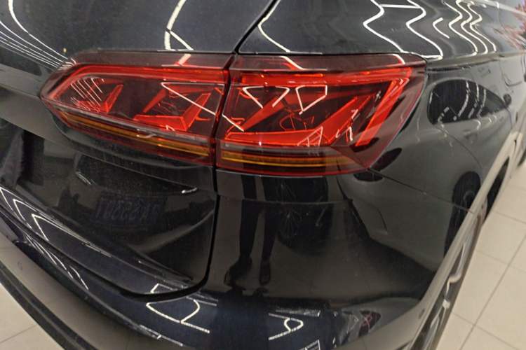 Used Volkswagen Touareg 2021 3.0 TSI Prestige Edition Classic Sport Package Right Rear Taillight