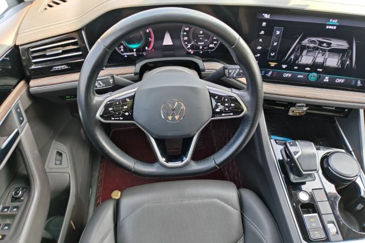 Used Volkswagen Touareg 2021 2.0 TSI Ruiyi Edition Steering Wheel