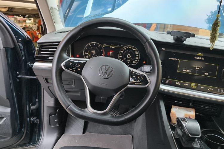 Used Volkswagen Touareg 2021 2.0 TSI RuiShang Edition Steering Wheel