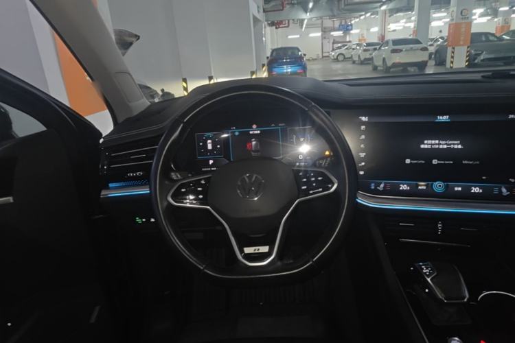 Used Volkswagen Touareg 2021 2.0 TSI RuiShang Edition Steering Wheel