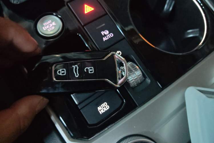Used Volkswagen Touareg 2021 3.0 TSI Prestige Edition Classic Sport Package Vehicle Key