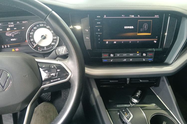 Used Volkswagen Touareg 2021 2.0 TSI Flagship Special Edition Center Console
