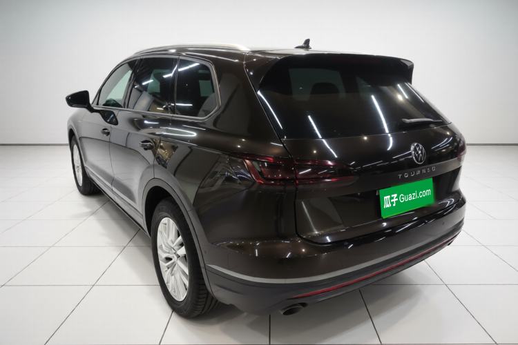 Used Volkswagen Touareg 2021 2.0 TSI Flagship Special Edition Exterior 2