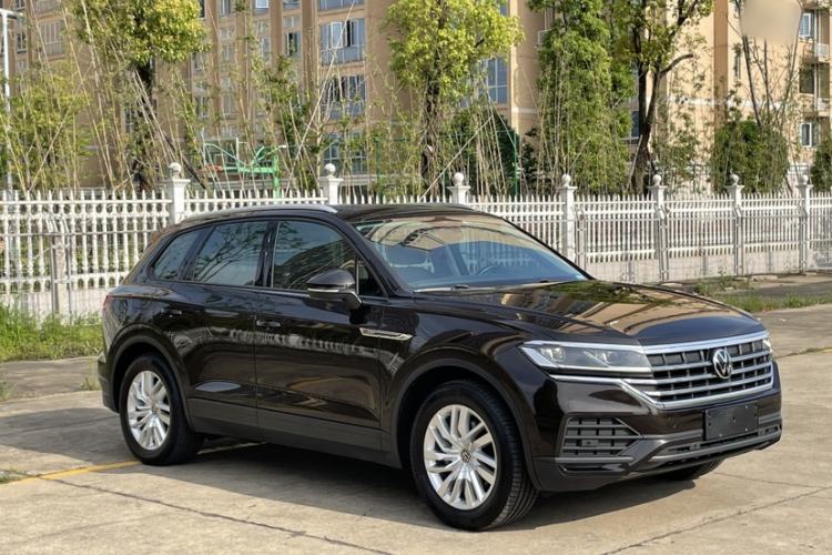 Used Volkswagen Touareg 2021 2.0 TSI Flagship Special Edition Exterior 2