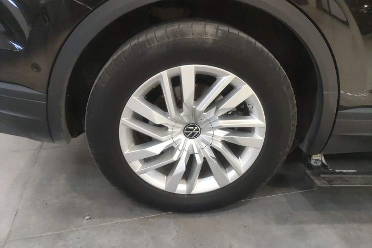 Used Volkswagen Touareg 2021 2.0 TSI Flagship Special Edition Exterior 5