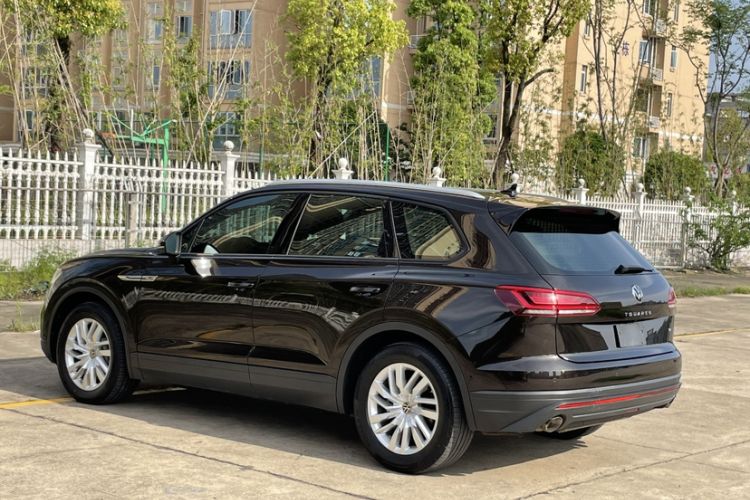 Used Volkswagen Touareg 2021 2.0 TSI Flagship Special Edition Exterior 5