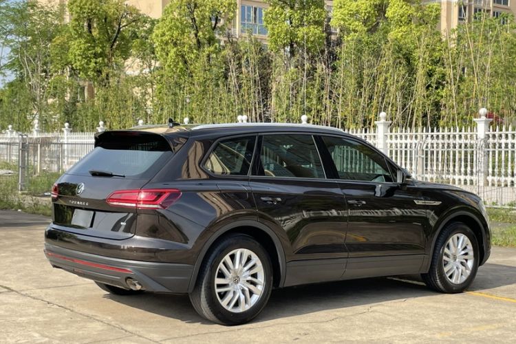Used Volkswagen Touareg 2021 2.0 TSI Flagship Special Edition Exterior 7