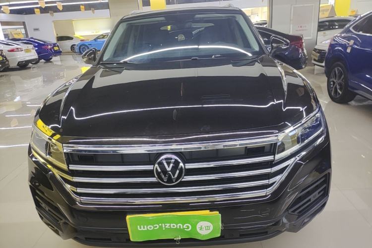 Used Volkswagen Touareg 2021 2.0 TSI Flagship Special Edition Front