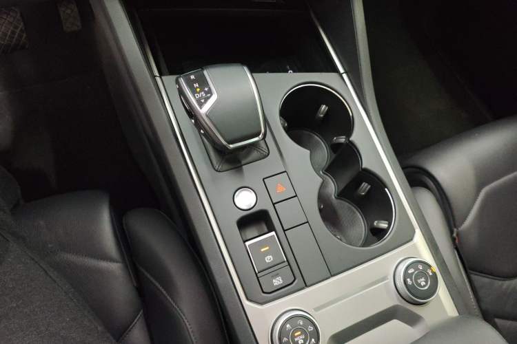 Used Volkswagen Touareg 2021 2.0 TSI Flagship Special Edition Gear Lever
