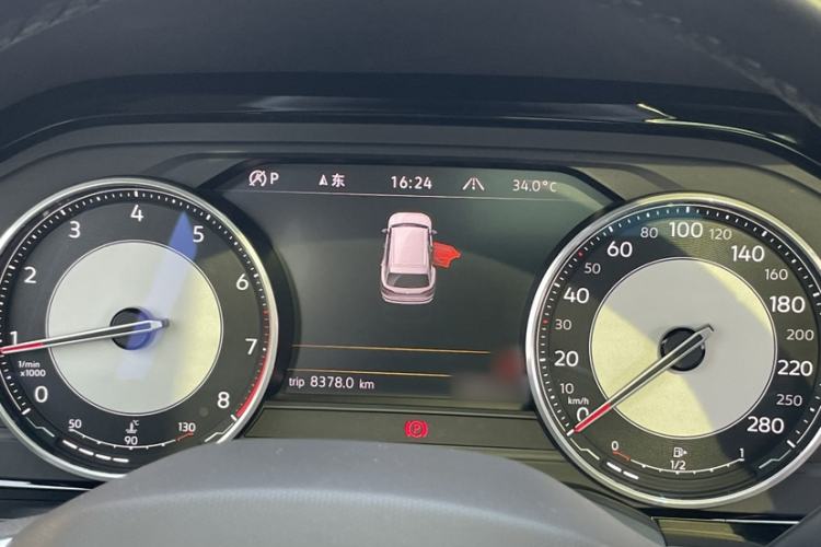 Used Volkswagen Touareg 2021 2.0 TSI Flagship Special Edition Interior 5