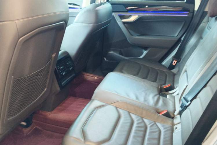 Used Volkswagen Touareg 2021 2.0 TSI Ruiyi Edition Left Rear Seat