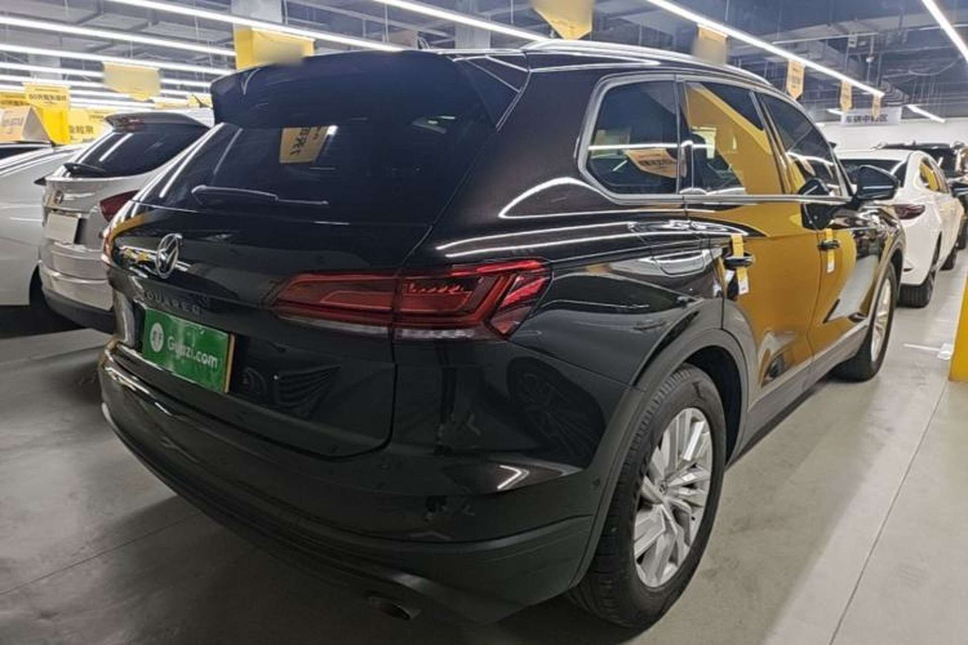 Used Volkswagen Touareg 2021 2.0 TSI Flagship Special Edition Rear Right 45 Deg