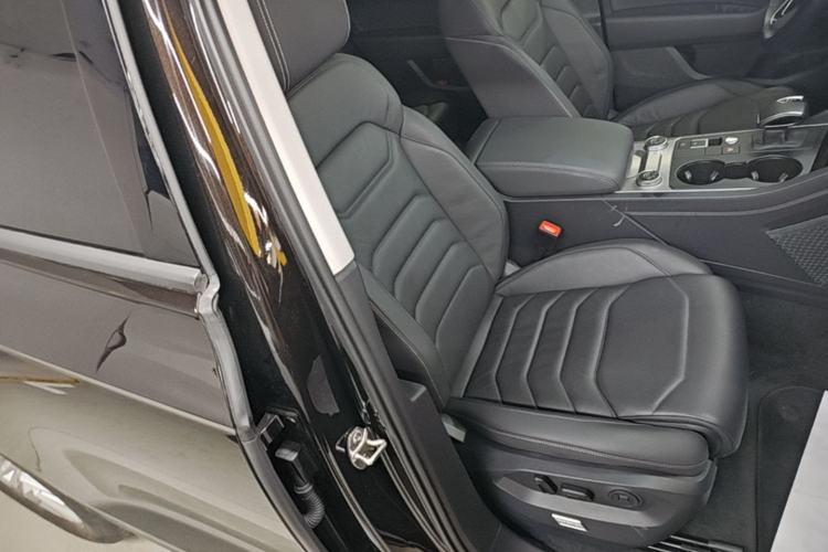 Used Volkswagen Touareg 2021 2.0 TSI Flagship Special Edition Right Front Seat