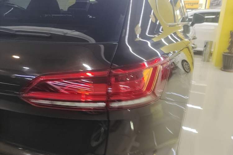 Used Volkswagen Touareg 2021 2.0 TSI Flagship Special Edition Right Rear Taillight