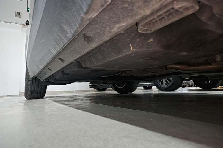 Used Volkswagen Touareg 2021 2.0 TSI Flagship Special Edition Right Side Sill