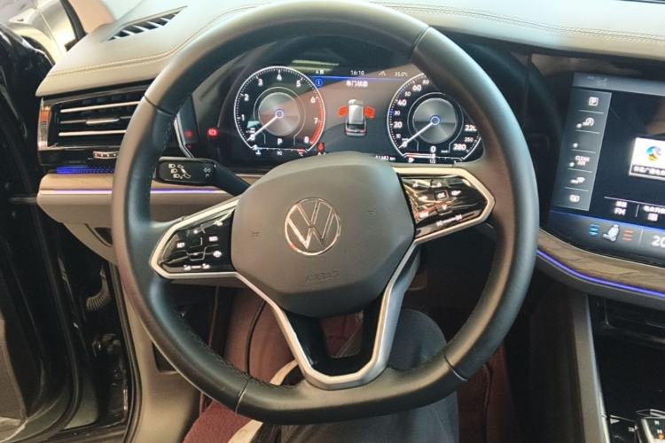 Used Volkswagen Touareg 2021 2.0 TSI Ruiyi Edition Steering Wheel