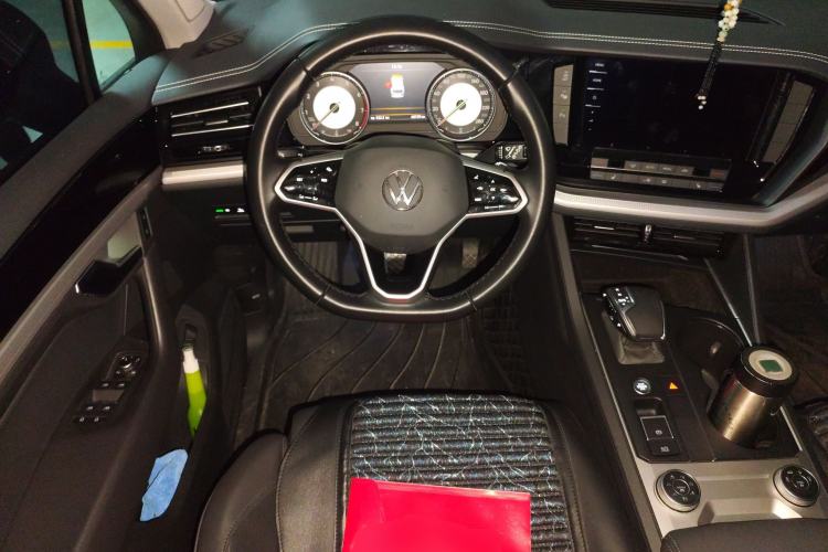 Used Volkswagen Touareg 2021 2.0 TSI Flagship Special Edition Steering Wheel