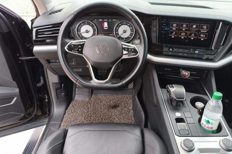 Used Volkswagen Touareg 2021 2.0 TSI Flagship Special Edition Steering Wheel