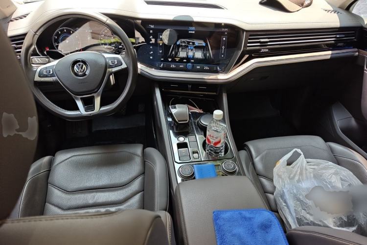 Used Volkswagen Touareg 2021 2.0 TSI Ruiyi Edition Center Console