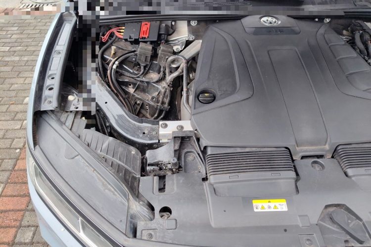 Used Volkswagen Touareg 2021 2.0 TSI Ruiyi Edition Engine Bay Right