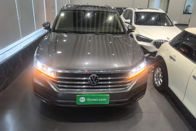 Used Volkswagen Touareg 2021 2.0 TSI Flagship Special Edition Front