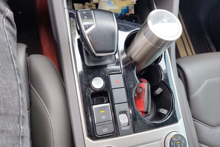 Used Volkswagen Touareg 2021 2.0 TSI Ruiyi Edition Gear Lever