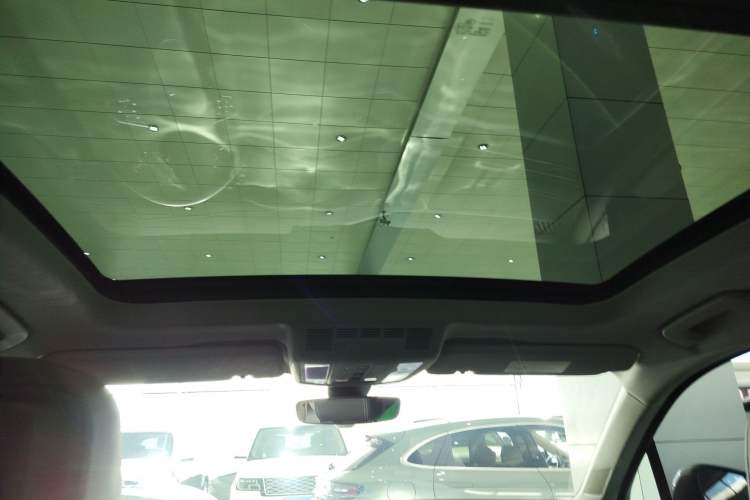 Used Volkswagen Touareg 2021 2.0 TSI Flagship Special Edition Headliner
