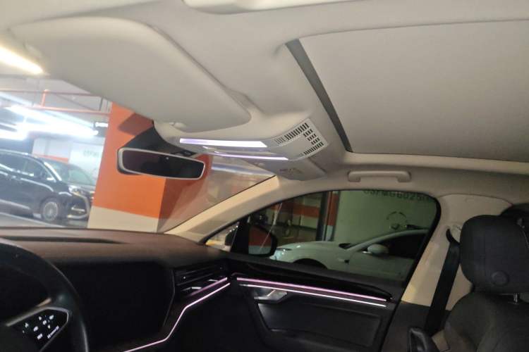 Used Volkswagen Touareg 2021 3.0 TSI Luxury Edition Black Diamond Sport Package Headliner