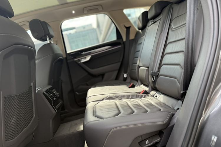 Used Volkswagen Touareg 2021 2.0 TSI RuiShang Edition Interior 7