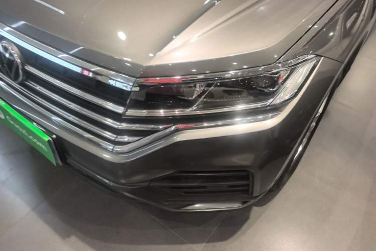 Used Volkswagen Touareg 2021 2.0 TSI Flagship Special Edition Left Front Headlight