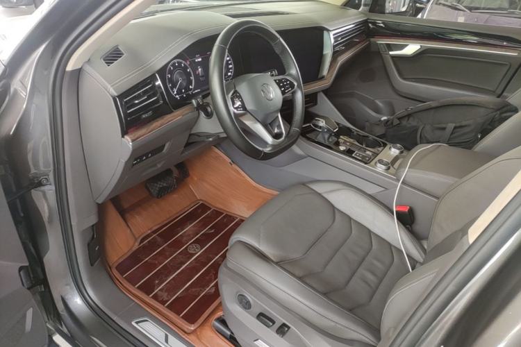 Used Volkswagen Touareg 2021 2.0 TSI Ruiyi Edition Left Front Seat