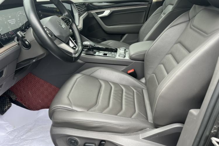 Used Volkswagen Touareg 2021 3.0 TSI Prestige Edition Classic Sport Package Left Front Seat
