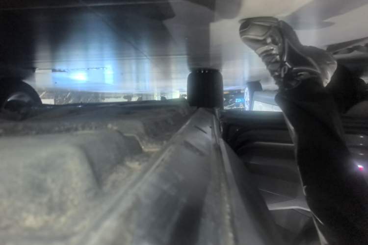 Used Volkswagen Touareg 2021 2.0 TSI Flagship Special Edition Left Side Sill