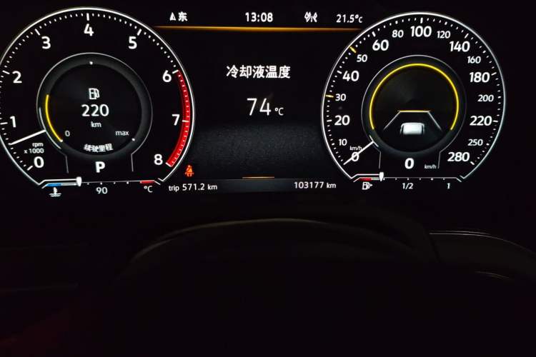 Used Volkswagen Touareg 2021 3.0 TSI Prestige Edition Classic Sport Package Odometer Close Up
