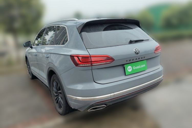 Used Volkswagen Touareg 2021 2.0 TSI Ruiyi Edition Rear Left 45 Deg