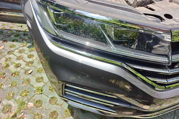 Used Volkswagen Touareg 2021 2.0 TSI Ruiyi Edition Right Front Headlight