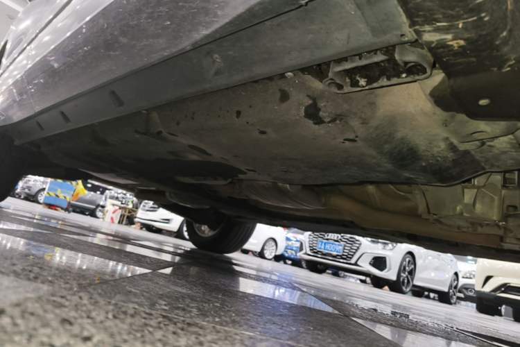 Used Volkswagen Touareg 2021 2.0 TSI Ruiyi Edition Right Side Sill