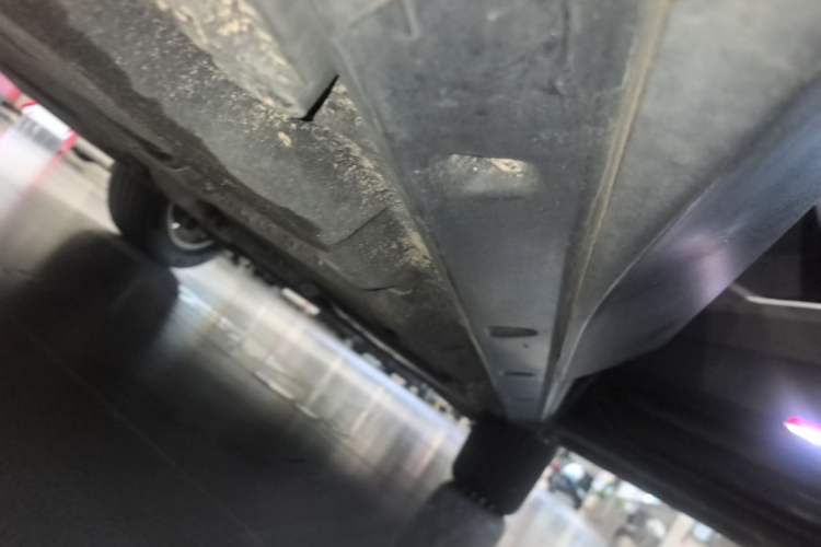 Used Volkswagen Touareg 2021 2.0 TSI Flagship Special Edition Right Side Sill
