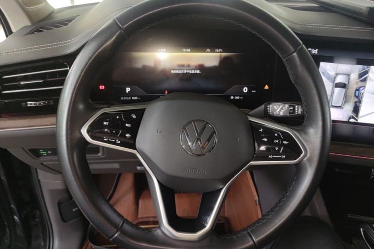 Used Volkswagen Touareg 2021 2.0 TSI Ruiyi Edition Steering Wheel