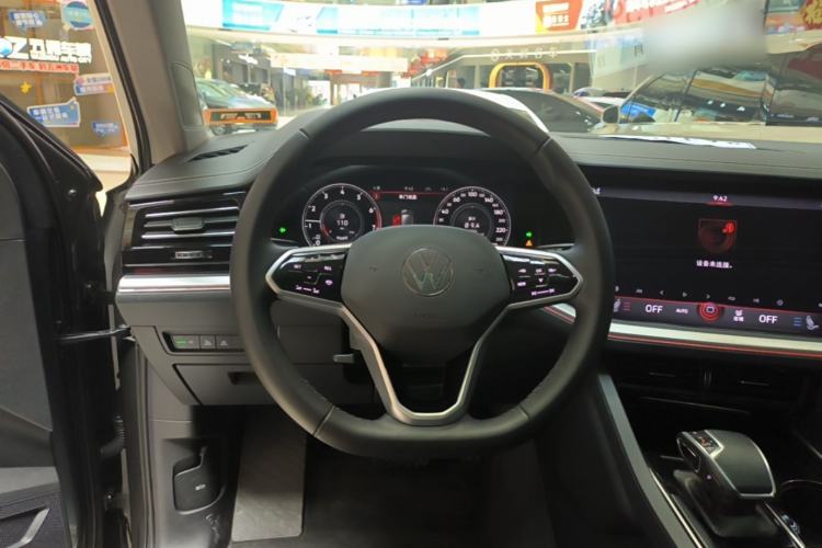 Used Volkswagen Touareg 2021 2.0 TSI Ruiyi Edition Steering Wheel