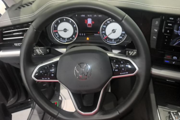 Used Volkswagen Touareg 2021 2.0 TSI Flagship Special Edition Steering Wheel