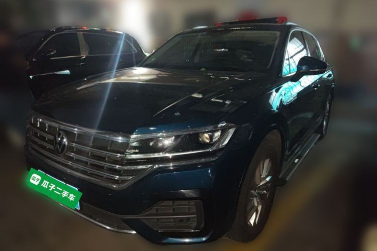 Used Volkswagen Touareg 2021 2.0 TSI RuiShang Edition Guazi used car, China used car export, Used car for sale, Used  cars, Cheapest cars for sale