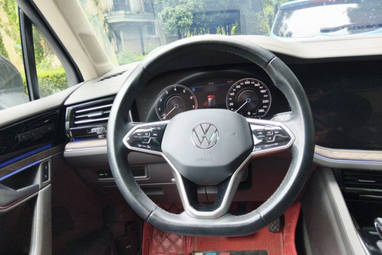 Used Volkswagen Touareg 2021 3.0 TSI Prestige Edition Classic Sport Package Steering Wheel