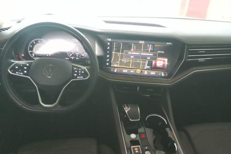 Used Volkswagen Touareg 2021 2.0 TSI RuiShang Edition Center Console
