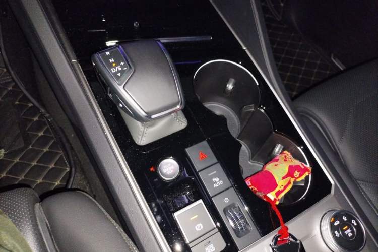 Used Volkswagen Touareg 2021 3.0 TSI Prestige Edition Classic Sport Package Gear Lever