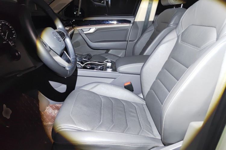 Used Volkswagen Touareg 2021 3.0 TSI Prestige Edition Classic Sport Package Left Front Seat